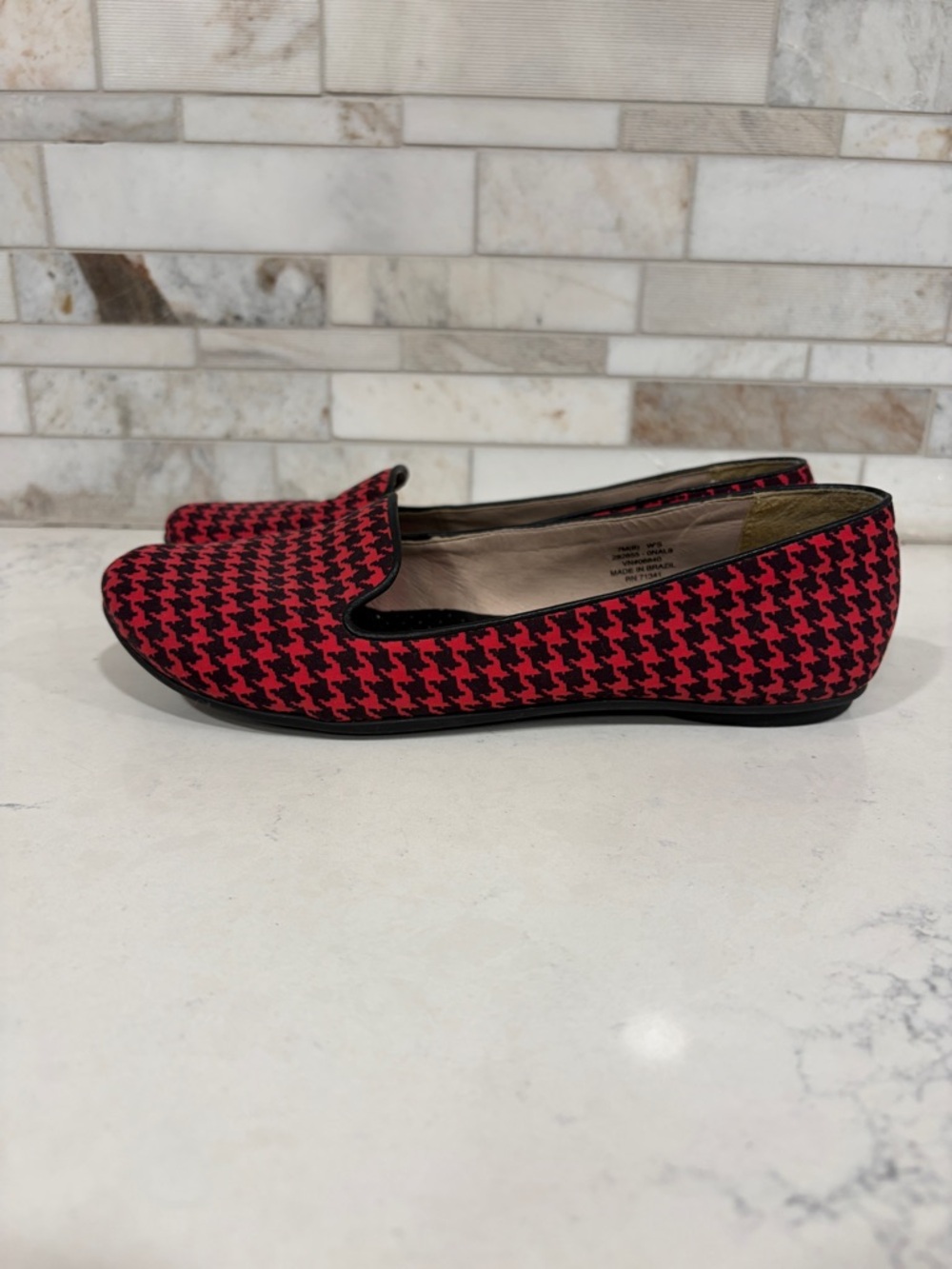 L.L. Bean Women’s Red and Black Houndstooth Fabric Slip-On Flats Sz 7 Cushion